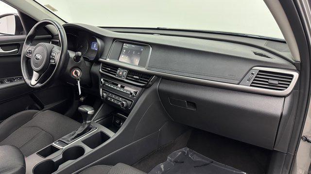 Photo of 2018 Titanium Silver Kia Optima