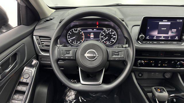 Photo of 2024 Brilliant Silver Metallic Nissan Rogue