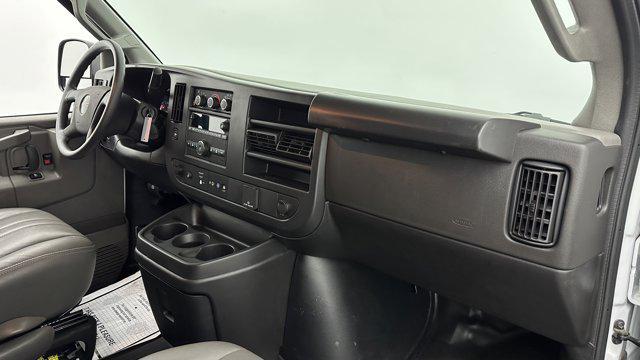 Photo of 2024 Summit White GMC Savana 2500