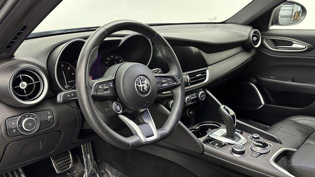 Photo of 2022 Vesuvio Gray Metallic Alfa Romeo Giulia