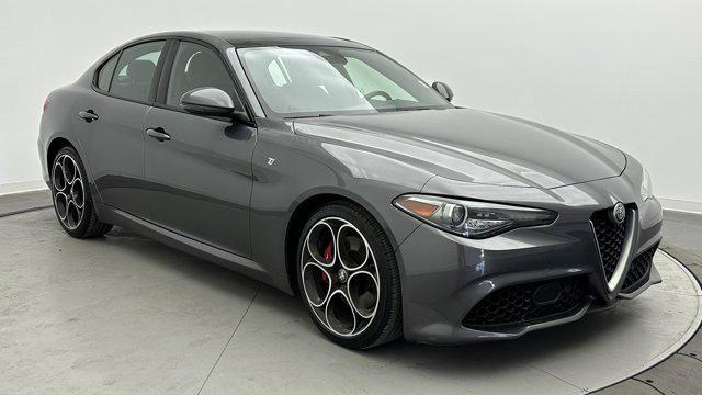 Photo of 2022 Vesuvio Gray Metallic Alfa Romeo Giulia