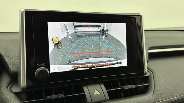 Photo of 2024 Ice Cap Toyota RAV4