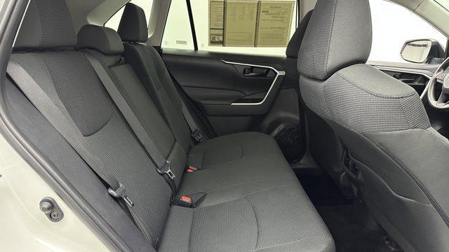 Photo of 2024 Ice Cap Toyota RAV4