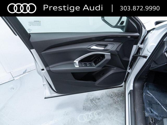 Photo of 2025 White Audi Q5