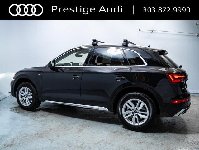Photo of 2023 Black Metallic Audi Q5