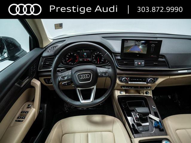Photo of 2023 Black Metallic Audi Q5