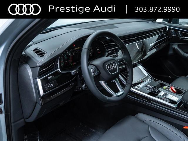 Photo of 2025 Satellite Silver Metallic Audi Q7