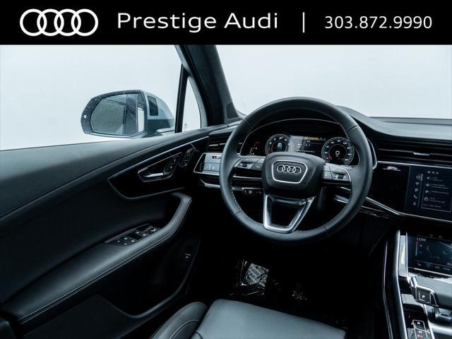 Photo of 2025 Satellite Silver Metallic Audi Q7