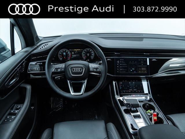 Photo of 2025 Satellite Silver Metallic Audi Q7