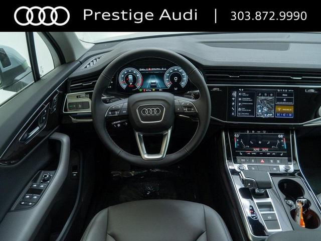 Photo of 2025 Satellite Silver Metallic Audi Q7