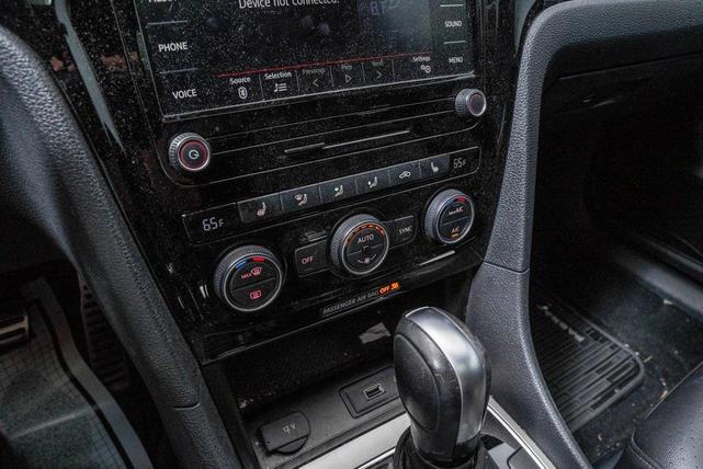 Photo of 2021 Platinum Gray Metallic Volkswagen Passat