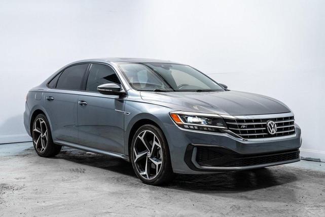 Photo of 2021 Platinum Gray Metallic Volkswagen Passat