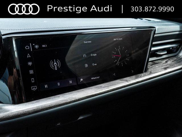 Photo of 2025 Navarra Blue Metallic Audi Q5