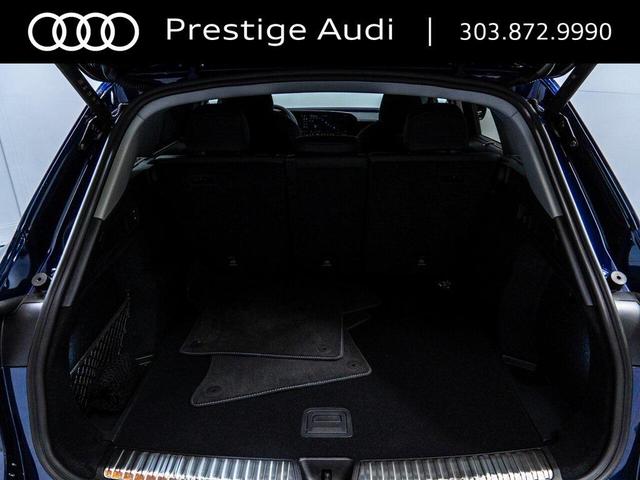 Photo of 2025 Navarra Blue Metallic Audi Q5