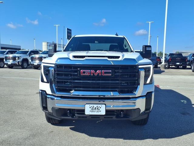 Photo of 2025 Summit White GMC Sierra 2500