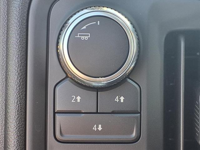 Photo of 2025 Summit White GMC Sierra 2500