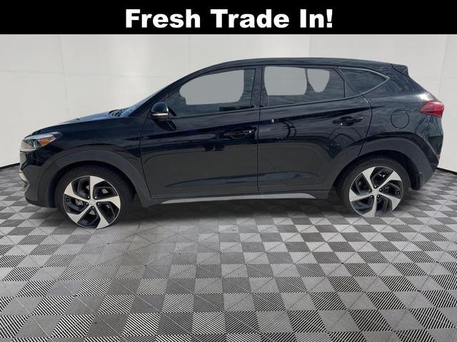 Photo of 2018 Black Noir Pearl Hyundai TUCSON