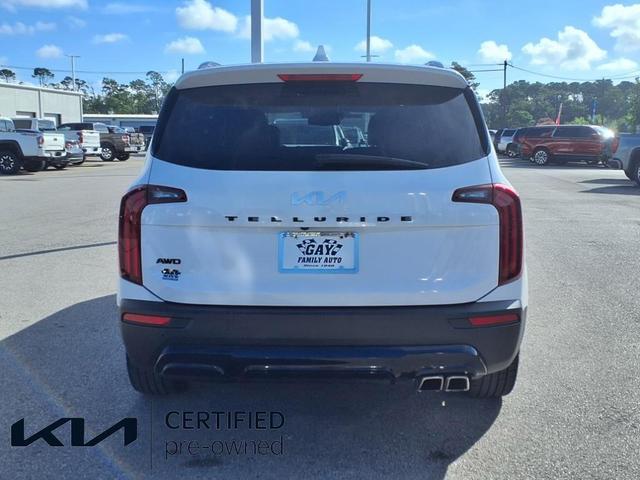 Photo of 2022 Glacial White Pearl Kia Telluride