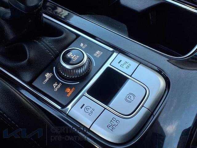 Photo of 2022 Glacial White Pearl Kia Telluride