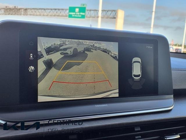 Photo of 2022 Glacial White Pearl Kia Telluride