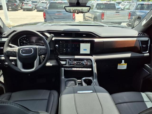 Photo of 2025 Onyx Black GMC Sierra 2500