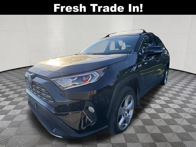 Photo of 2020 Midnight Black Toyota RAV4 Hybrid