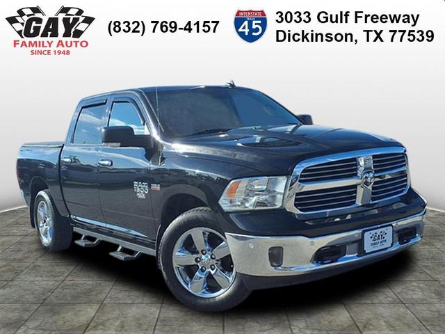 Photo of 2017 Brilliant Black Crystal Pearlcoat RAM 1500