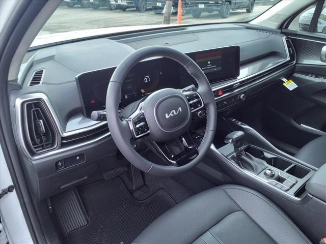 Photo of 2025 Glacial White Pearl Kia Sorento