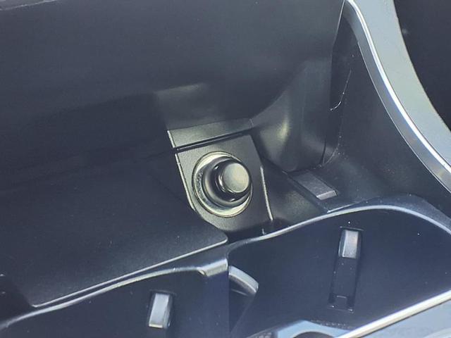 Photo of 2021 White Mercedes-Benz C-Class
