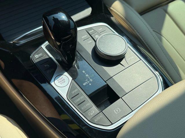 Photo of 2022 Gray BMW X4
