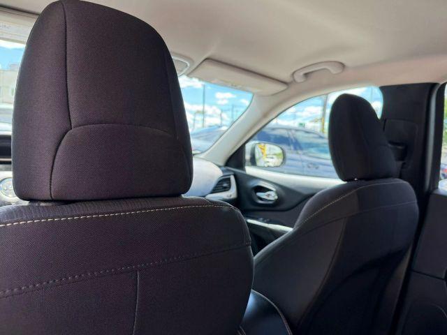 Photo of 2015 Silver Jeep Cherokee