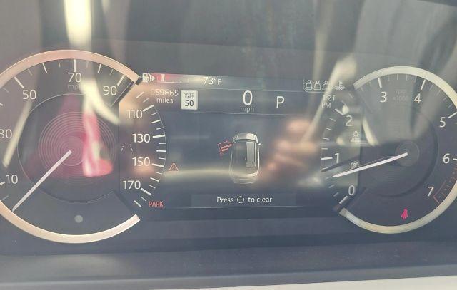 Photo of 2022 Hakuba Silver Land Rover Range Rover Velar