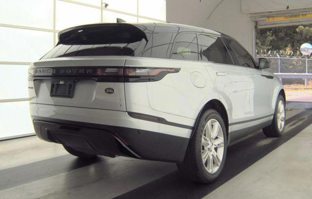 Photo of 2022 Hakuba Silver Land Rover Range Rover Velar