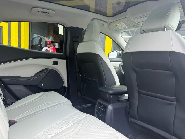 Photo of 2021 White Ford Mustang Mach-E