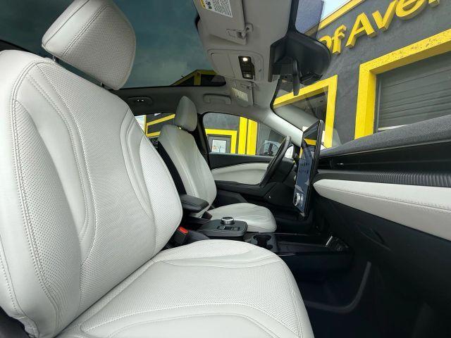 Photo of 2021 White Ford Mustang Mach-E