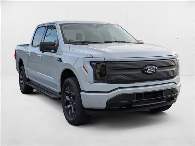 Photo of 2025 Space White Metallic Ford F-150 Lightning