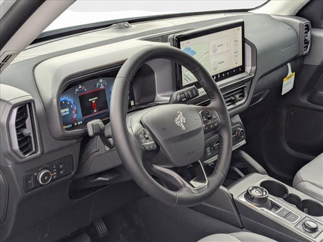 Photo of 2025 Oxford White Ford Bronco Sport