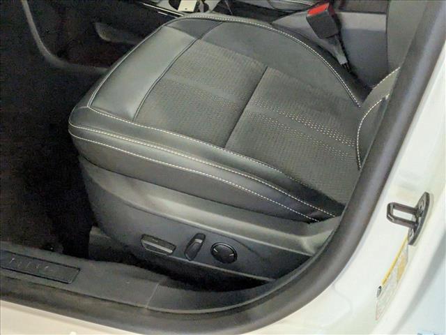 Photo of 2025 Star White Metallic Tri-Coat Ford Mustang Mach-E