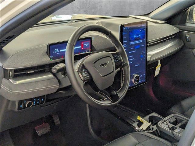 Photo of 2025 Star White Metallic Tri-Coat Ford Mustang Mach-E