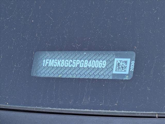 Photo of 2023 Carbonized Gray Metallic Ford Explorer