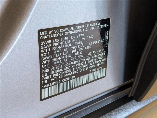 Photo of 2023 Silver Mist Metallic Volkswagen ID.4