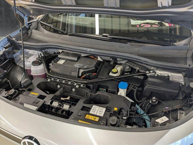 Photo of 2023 Silver Mist Metallic Volkswagen ID.4