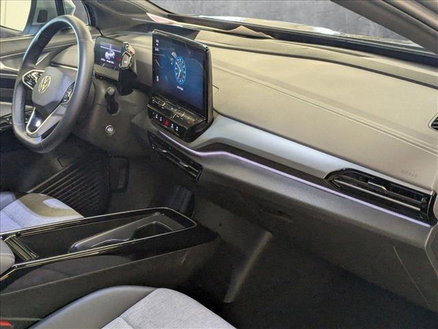 Photo of 2023 Silver Mist Metallic Volkswagen ID.4