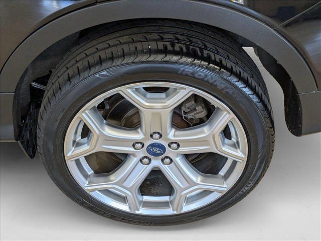 Photo of 2019 Agate Black Metallic Ford Escape