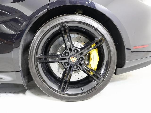 Photo of 2024 Black Porsche Taycan