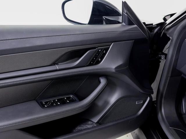 Photo of 2024 Black Porsche Taycan