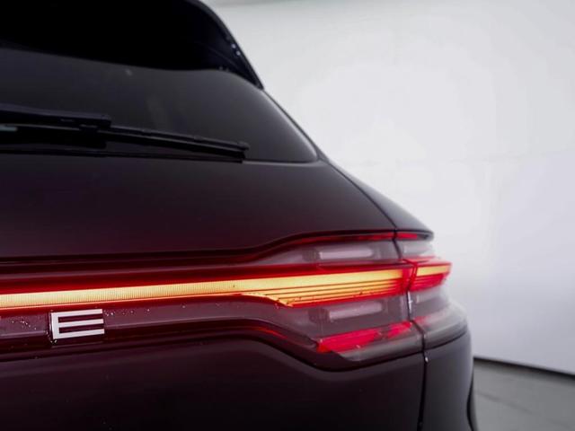 Photo of 2024 Black Porsche Macan