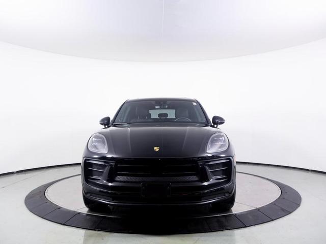Photo of 2024 Black Porsche Macan