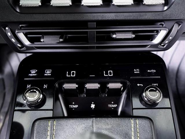 Photo of 2024 Black Porsche 911