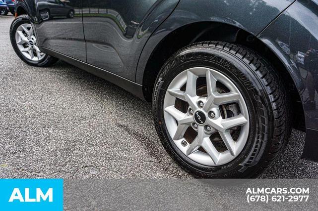 Photo of 2023 Gravity Gray Kia Soul